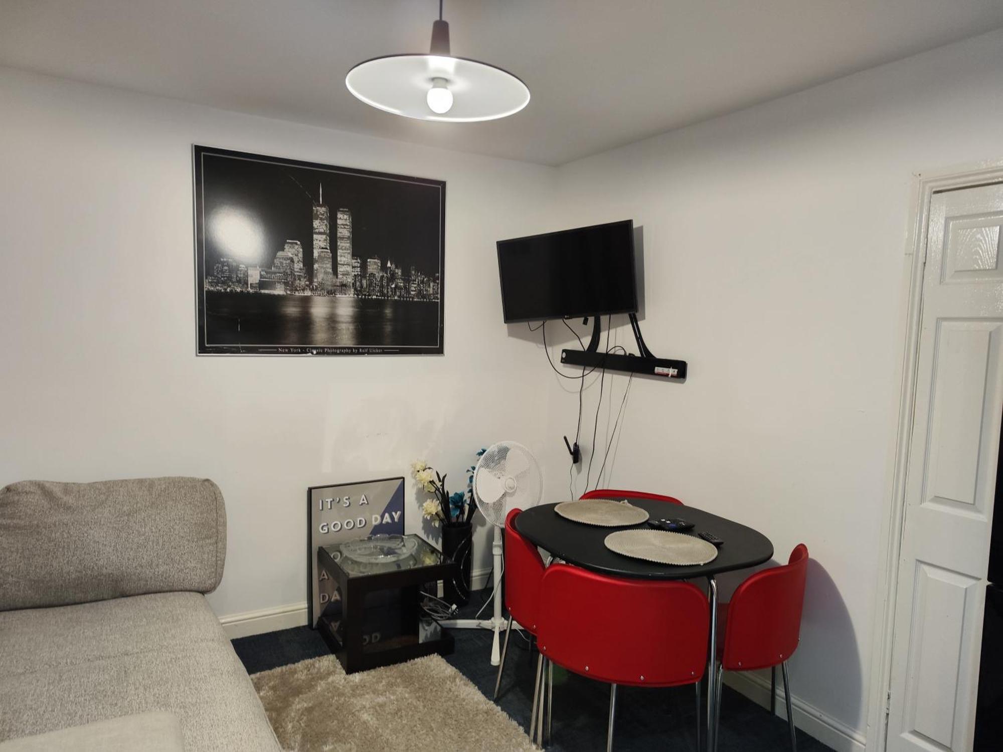Garden Of Peace Apartment Erith ภายนอก รูปภาพ